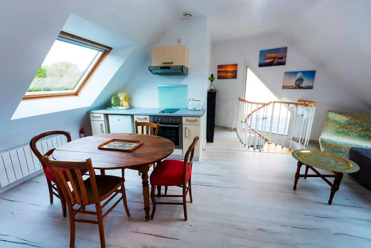 Lomener - La Goelette - 1 Appartement Avec 2 Chambres Et 2 Studios A 450M De La Plage Ploemeur France