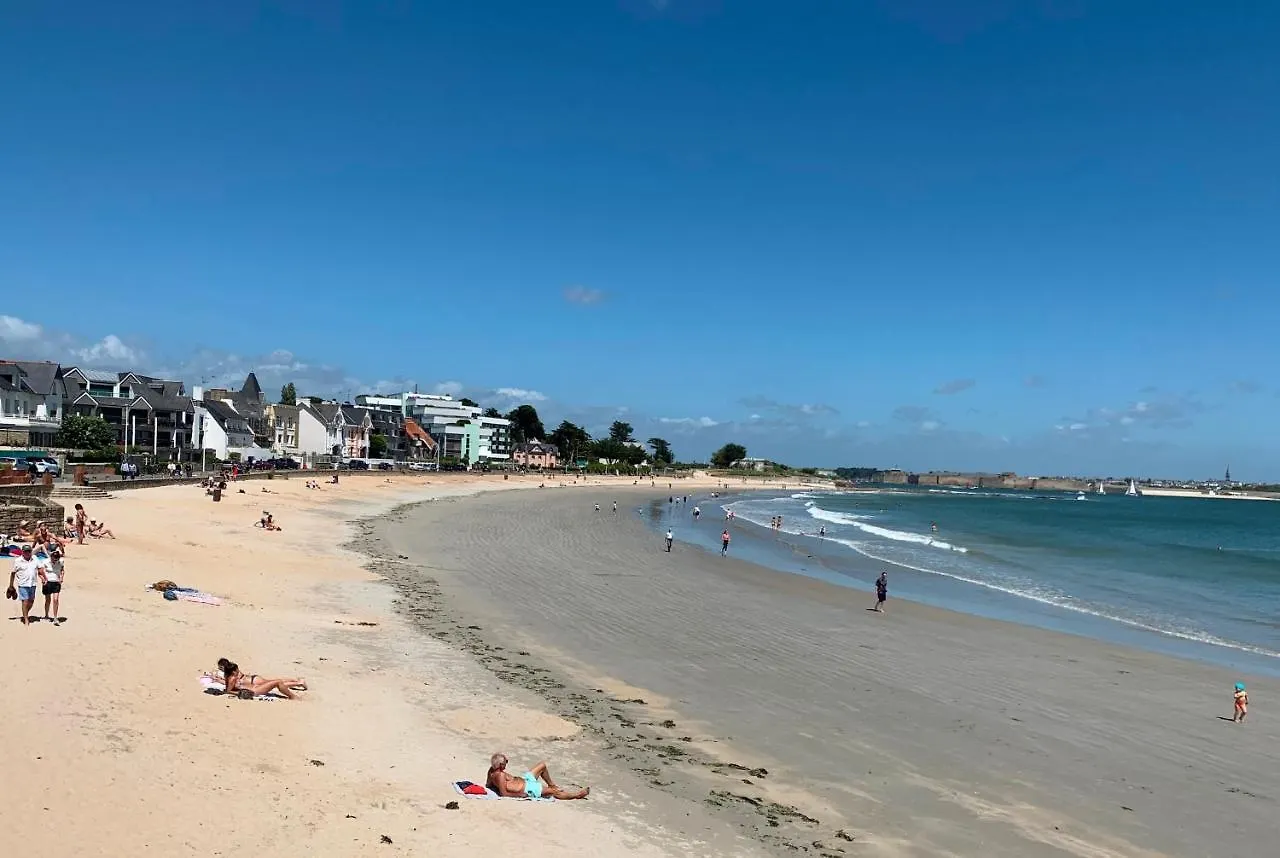Lomener - La Goelette - 1 Appartement Avec 2 Chambres Et 2 Studios A 450M De La Plage Ploemeur