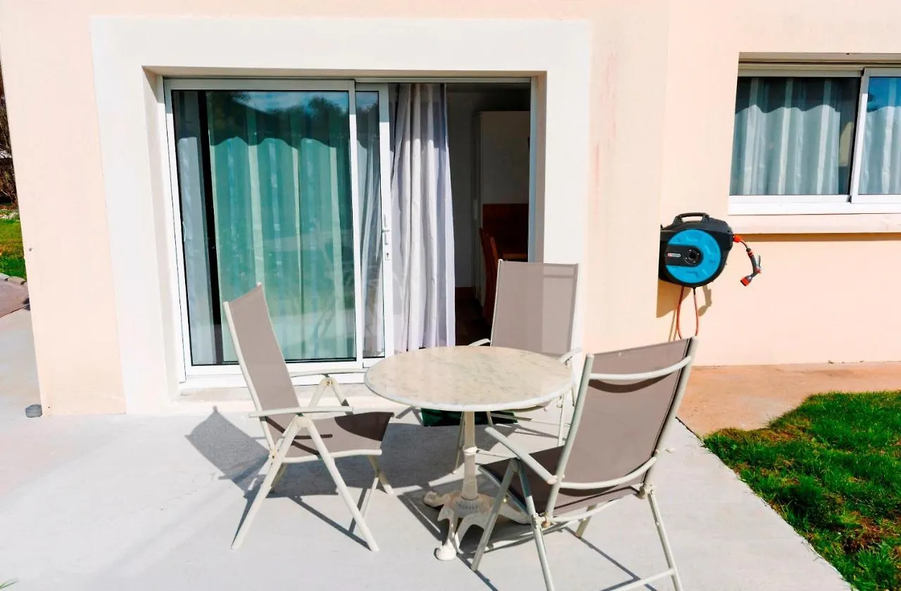 Apartment Lomener - La Goelette - 1 Appartement Avec 2 Chambres Et 2 Studios A 450M De La Plage Ploemeur France